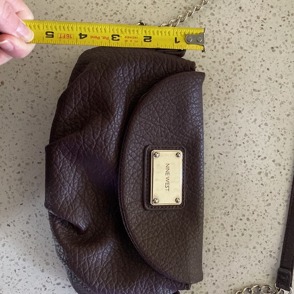 Nine West Crossbody VGUC - Picture 5 of 8